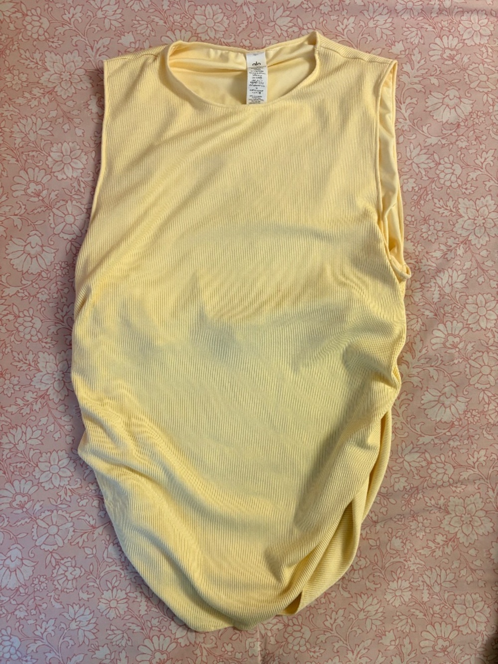 LIMITED EDITION Alo Ribbed En Pointe Tank